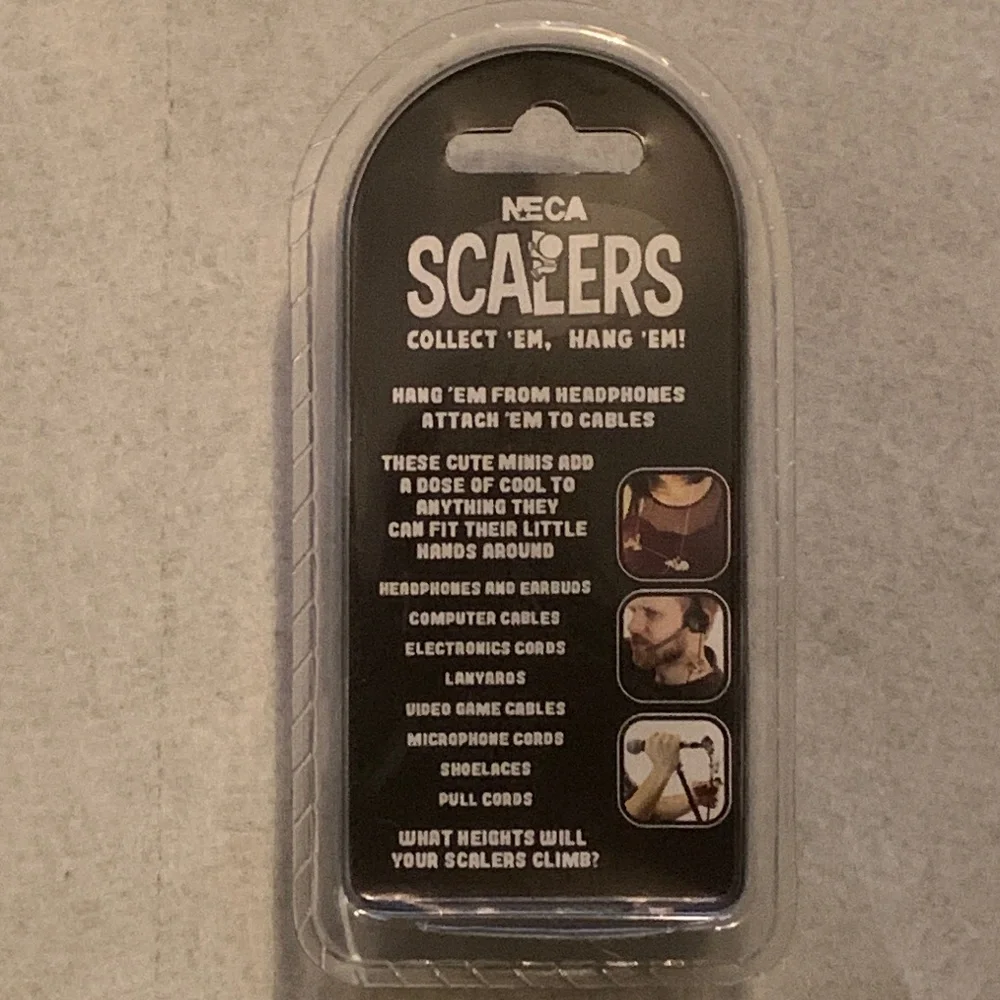 NECA Superman scalers (NWT)